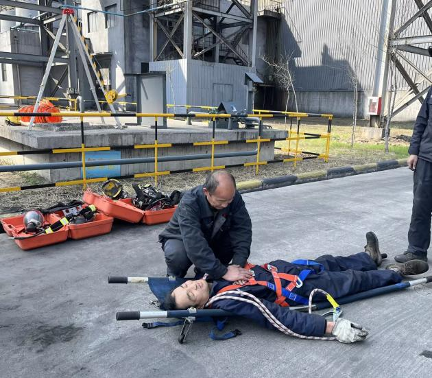 Shandong Company: Carry out special training on limited space safety